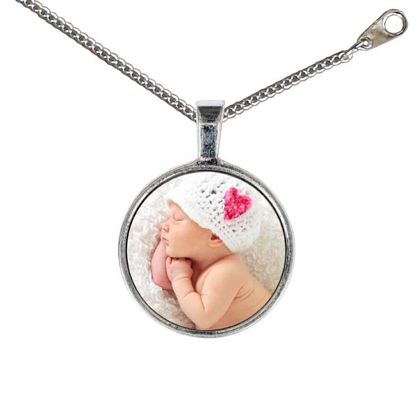 Small circle shape photo necklace with chain