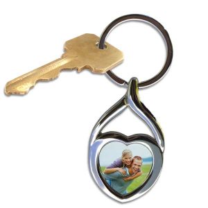 Create your own beautiful twisted heart key chain and add your own picture to personalize